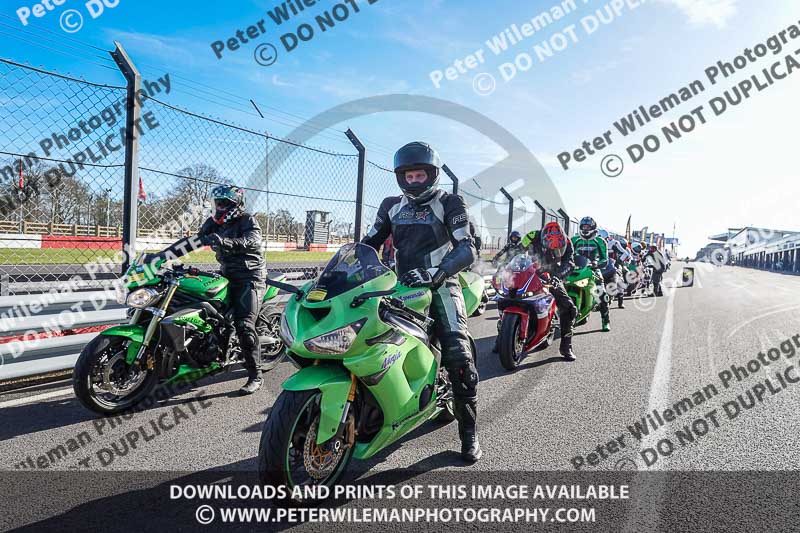 donington no limits trackday;donington park photographs;donington trackday photographs;no limits trackdays;peter wileman photography;trackday digital images;trackday photos